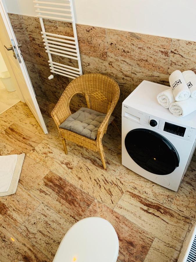 Apartament Walczaka 22 Miejsce Parkingowe ゴジュフ・ヴィエルコポルスキ エクステリア 写真